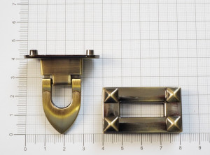 Замок для сумки. Антик браш 41х23 мм