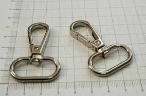 Карабин для сумки. Никель 25 мм