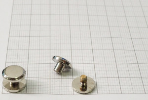 Кобурной винт 10х4 мм. Никель