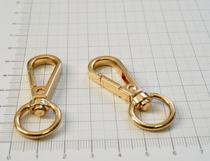 Карабин для сумки. Золото 13 мм